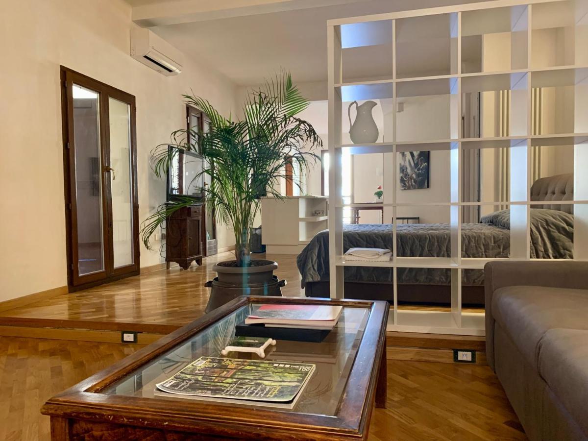 볼로냐 Loft Del Pratello 아파트 외부 사진