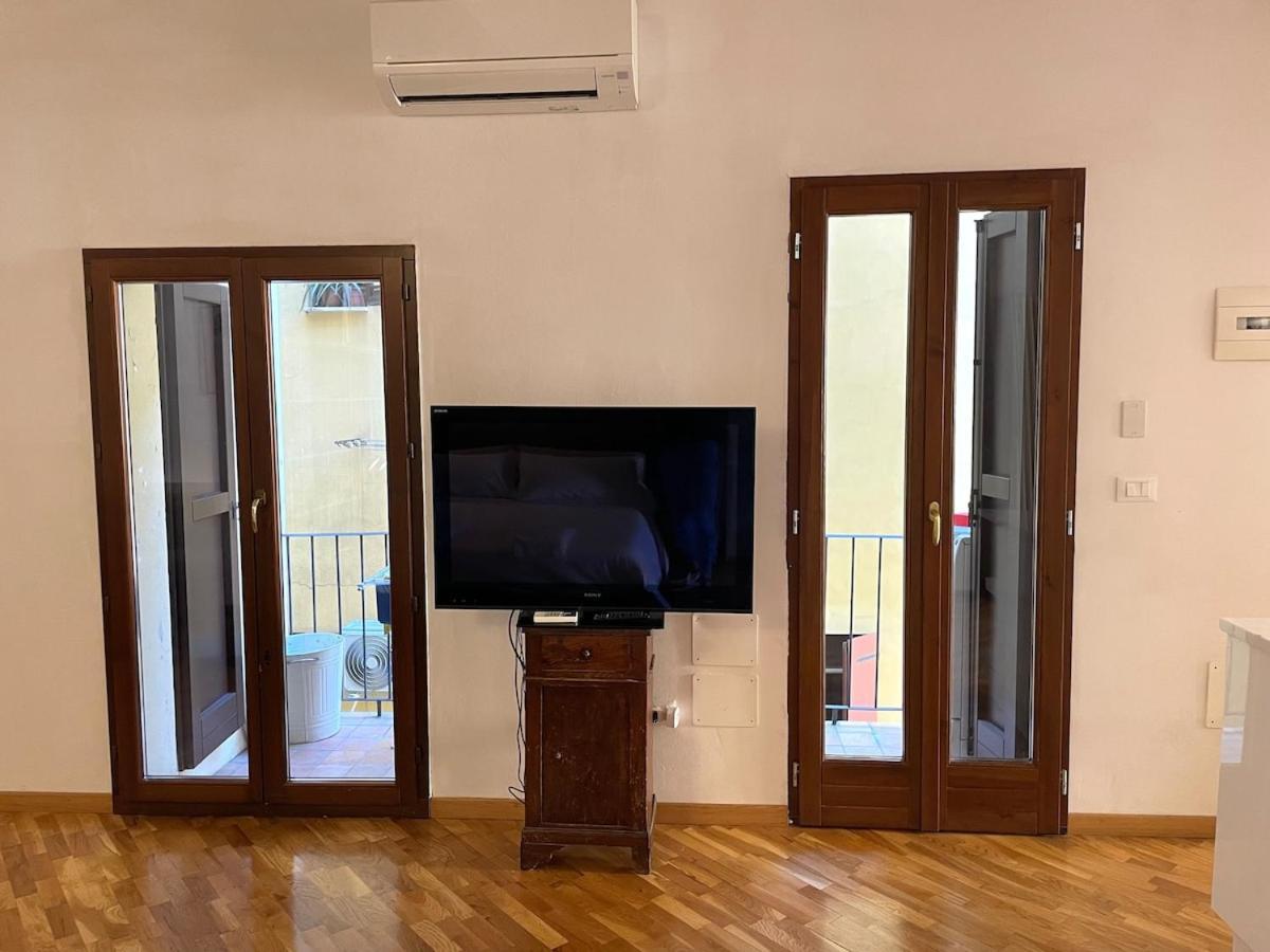 볼로냐 Loft Del Pratello 아파트 외부 사진